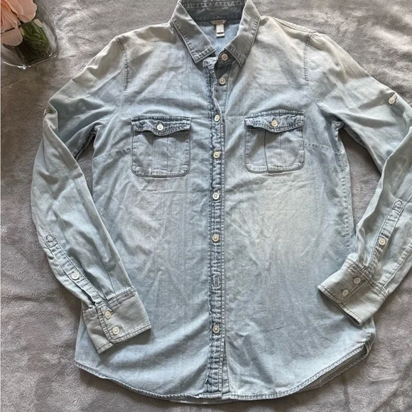 J. Crew Blue Button Down Shirt Classic Wash Denim Style - Picture 1 of 4